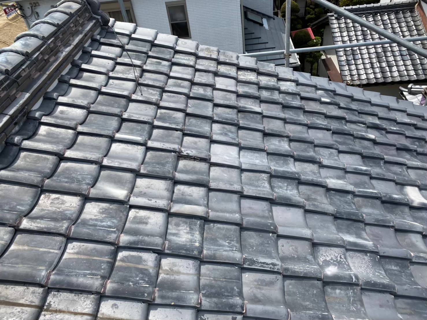 いぶし瓦の修繕工事